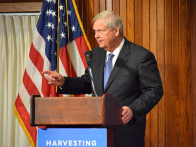 SecretaryTomVilsack_USDA_AgandFoodPolicySummit_2023.jpg