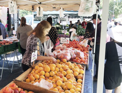 Farmers' market