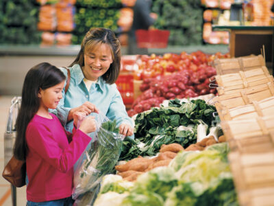 mother daughter grocery