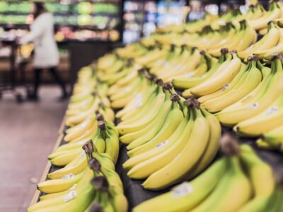 bananas in store