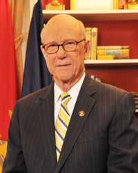 Sen. Pat Roberts, R-Kan.