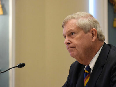 Tom-Vilsack-HouseAg2.jpg