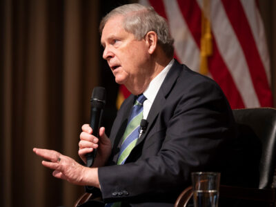 Tom-Vilsack-USDA-22223.jpg