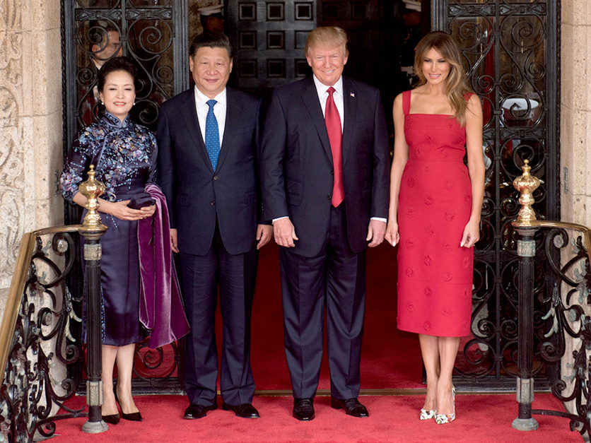 Jogo de xadrez entre Trump e Xi Jinping