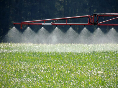 sprayer_crops_chemicals