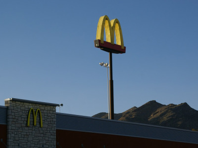 Mcdonalds arches1